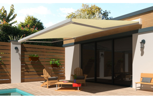 Store banne coffre Eole blanc 5 x 3.50 m Motorisé à télécommande + Led toile crème en position ouverte